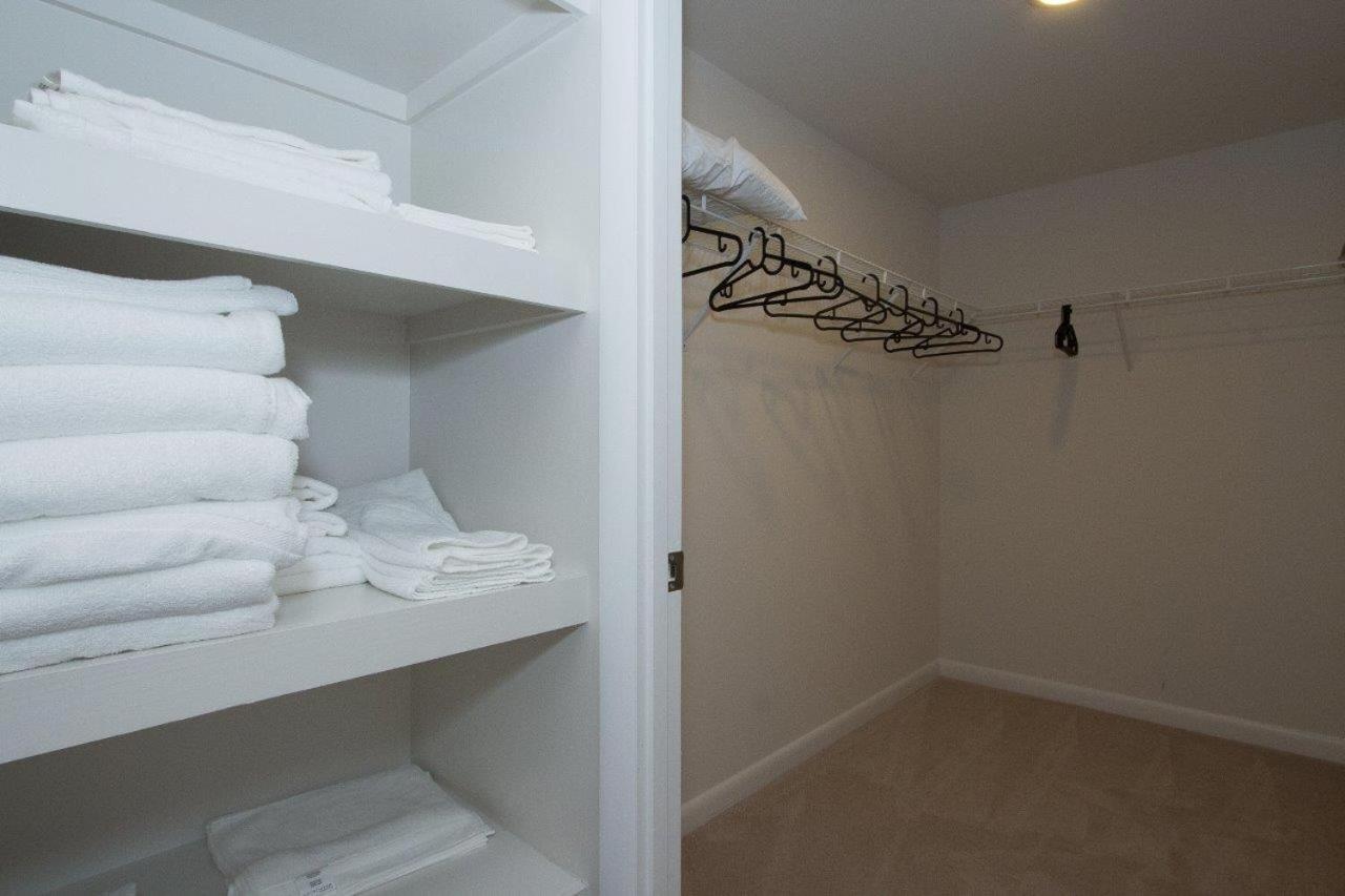 Pentagon Luxe Apartments Arlington Eksteriør bilde