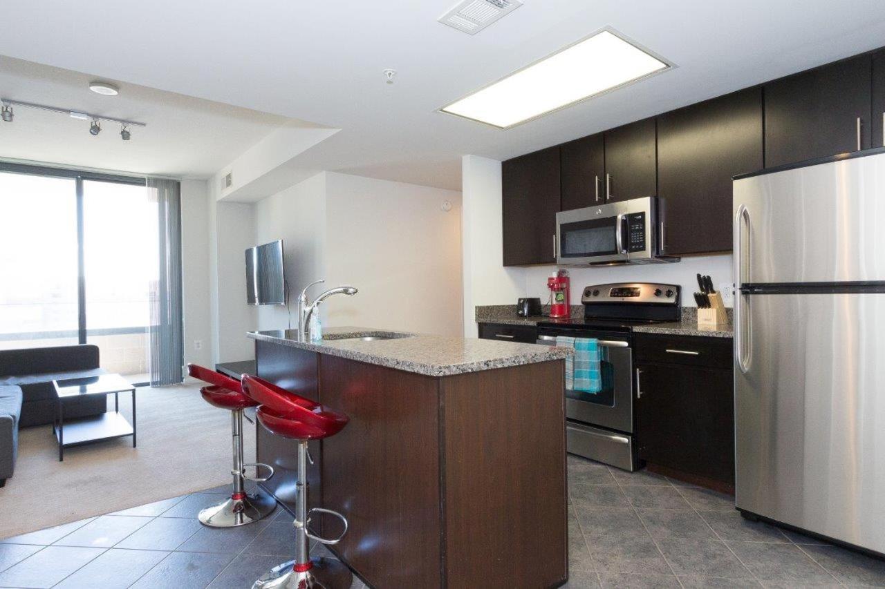 Pentagon Luxe Apartments Arlington Eksteriør bilde