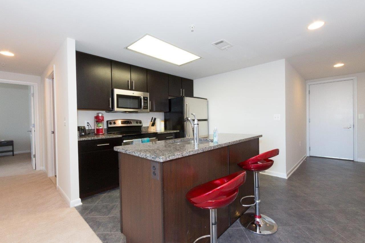 Pentagon Luxe Apartments Arlington Eksteriør bilde