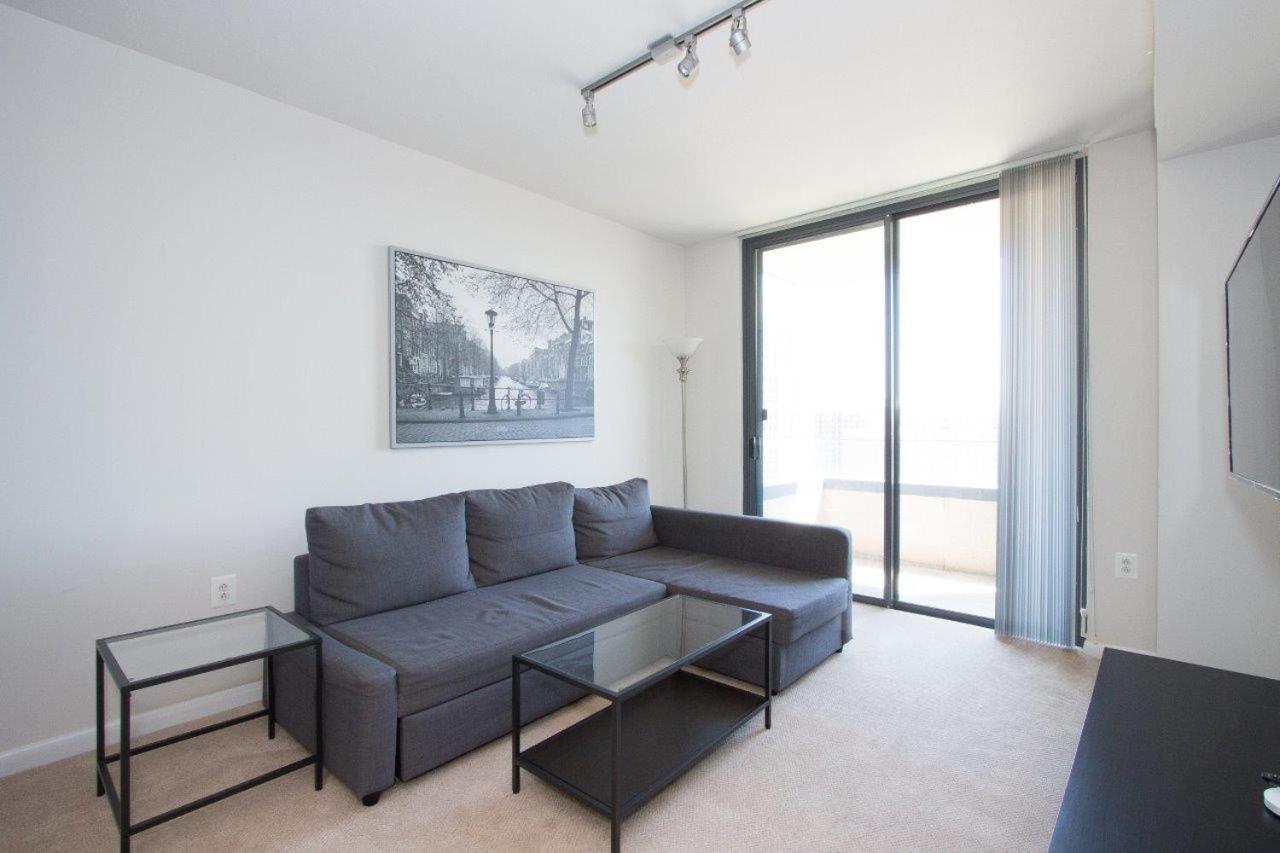 Pentagon Luxe Apartments Arlington Eksteriør bilde