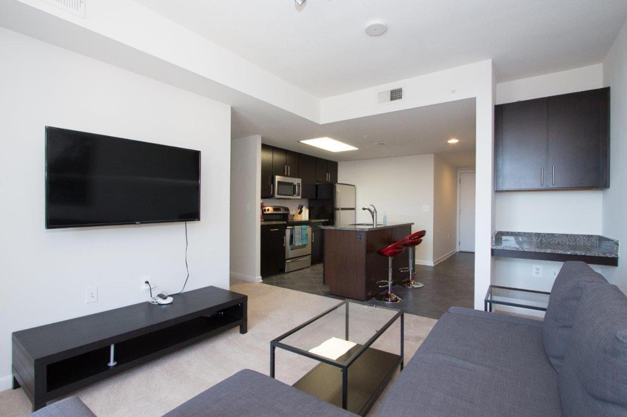 Pentagon Luxe Apartments Arlington Eksteriør bilde