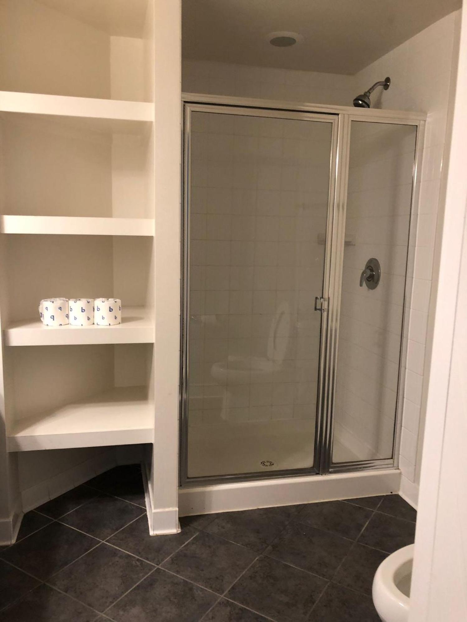Pentagon Luxe Apartments Arlington Eksteriør bilde