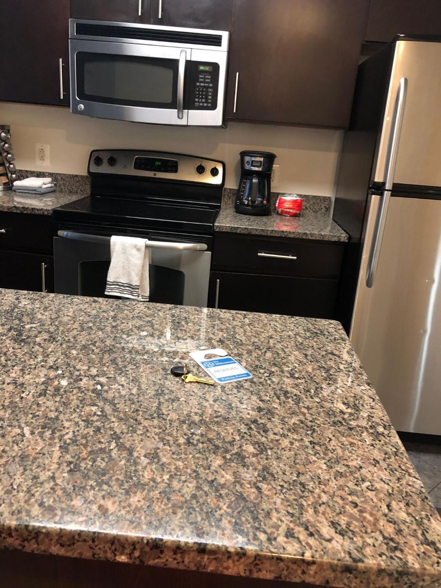 Pentagon Luxe Apartments Arlington Eksteriør bilde